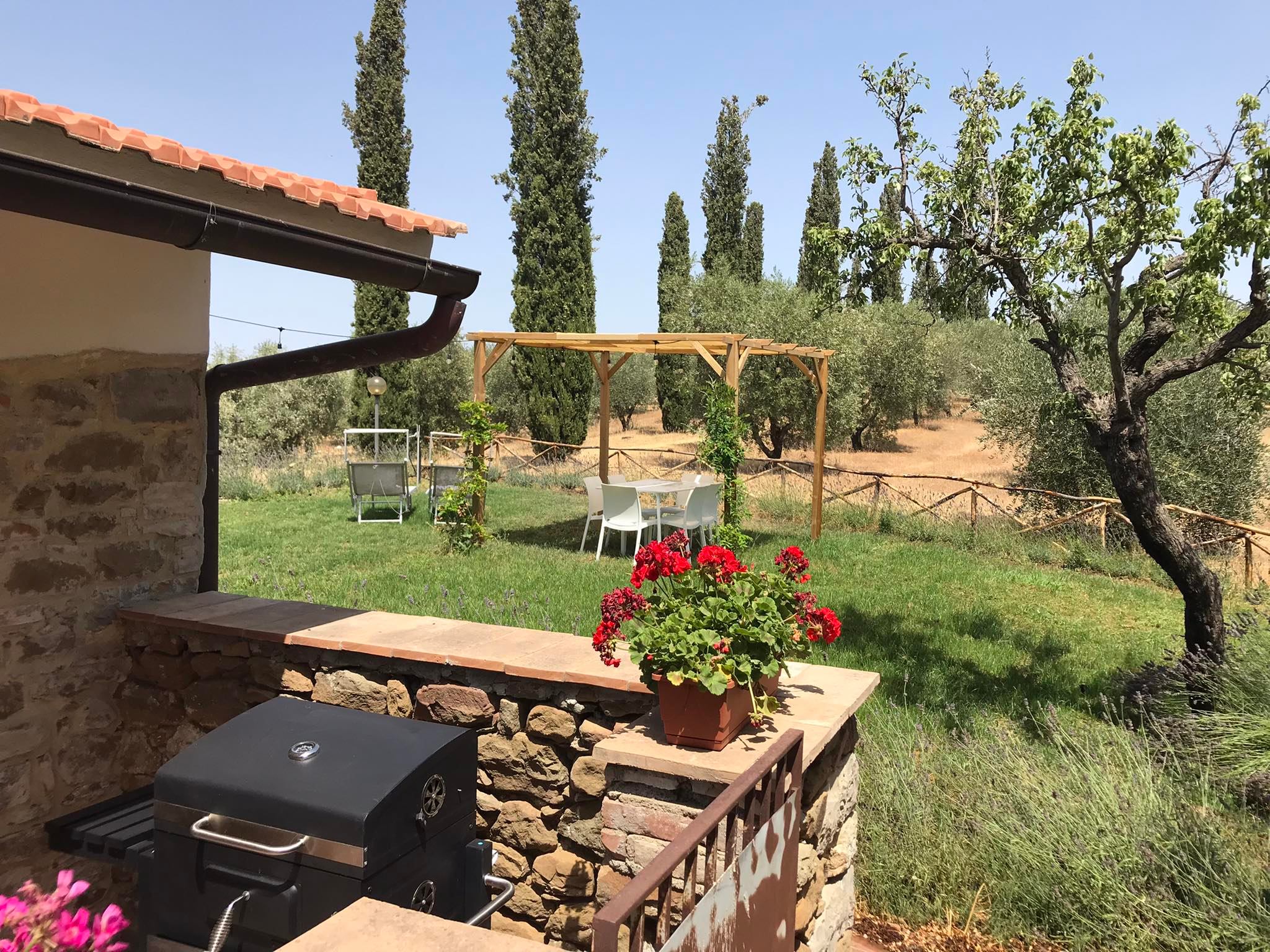 Luxury Vineyard Accommodation Tuscany bbq terrace cottage